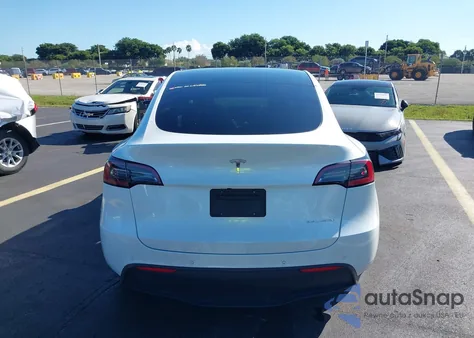 2022 Tesla Model Y Long Range Dual Motor All-Wheel Drive из США, поврежденный, VIN 7SAYGDEE2NF385647
